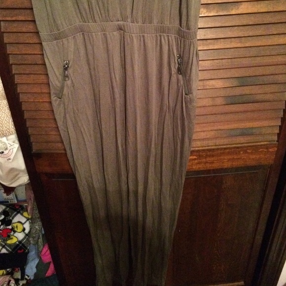 Romper - Picture 2 of 2