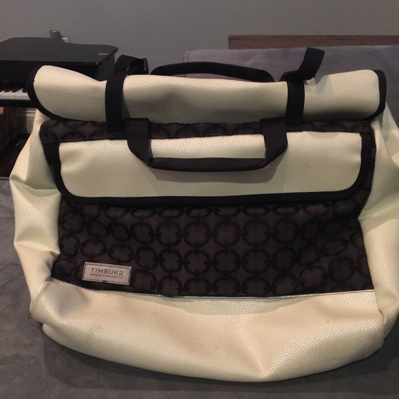 Custom Timbuk2 laptop messenger - Picture 1 of 4