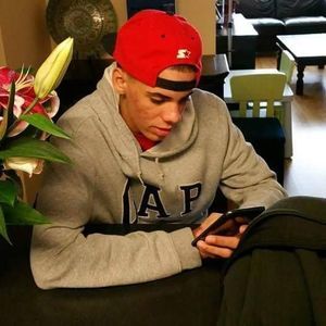 Meet your Posher, Jose alturo