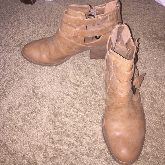 Guess booties