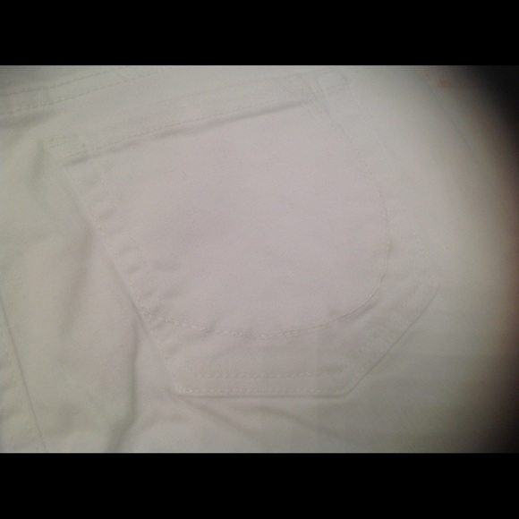 REDUCED...Code Bleu Denim Capris - Picture 3 of 3
