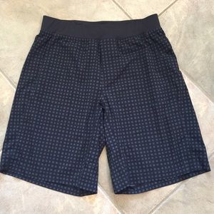 Lululemon Men's core short L