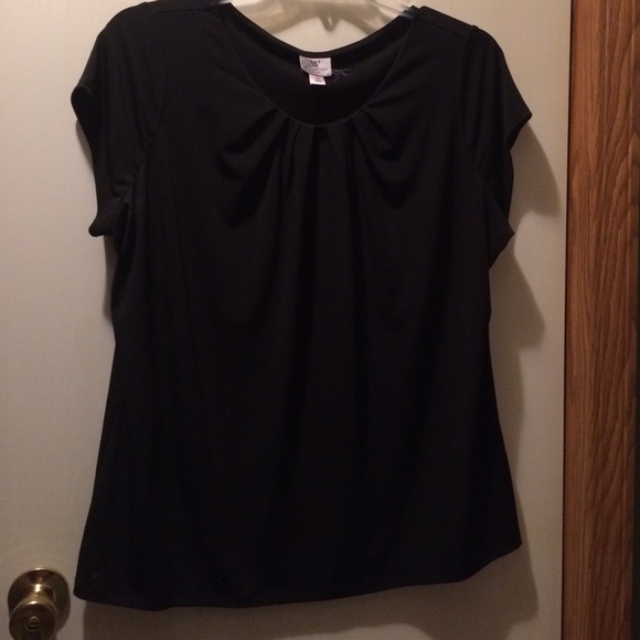 Womens black top
