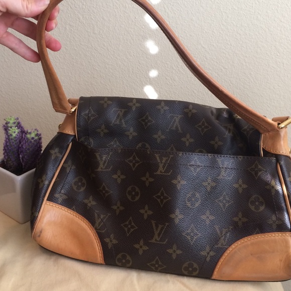 $1095 Louis Vuitton Beverly City bag - Picture 3 of 8