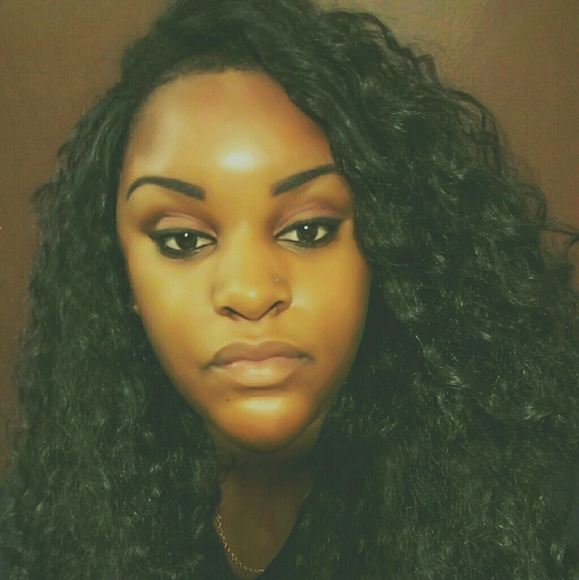 Meet your Posher, Talisha