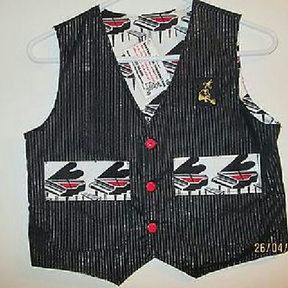 SKR-MUSIC THEMED VESTS -SZ 10- PIANOS