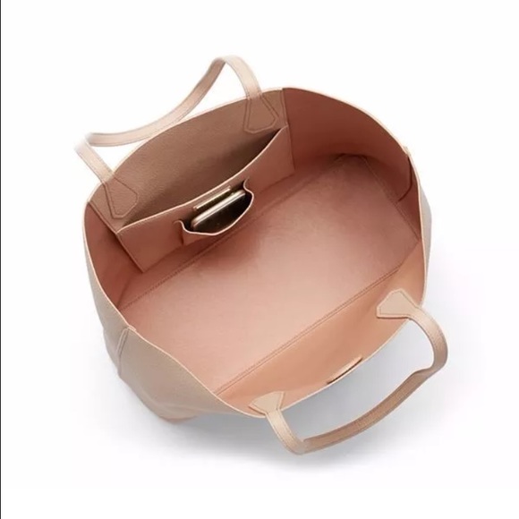 🛑SOLD! Tory Butch Perry Tote in Light Pink - Picture 3 of 3