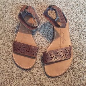 SALE!!! 💥💥American eagle sandals