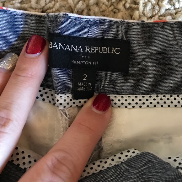 Banana Republic Floral shorts - Picture 3 of 3