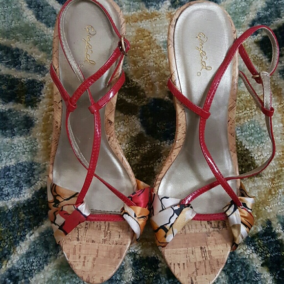 Shoes - Picture 4 of 4