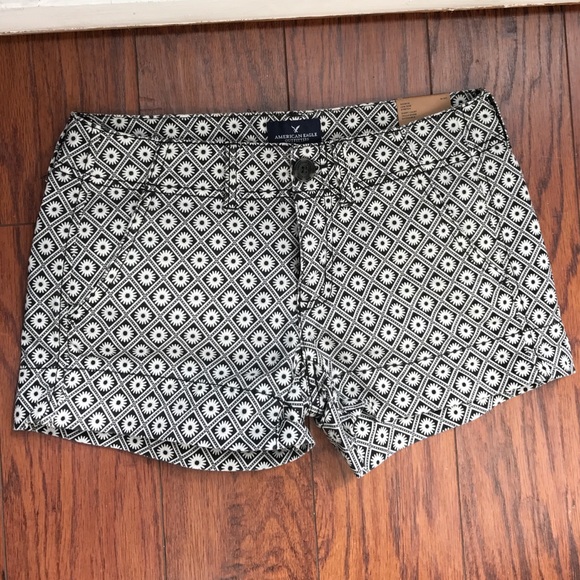 American Eagle Outfitters Pants - American Eagle Flower Shorts