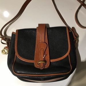 Dooney & Bourke cross bag