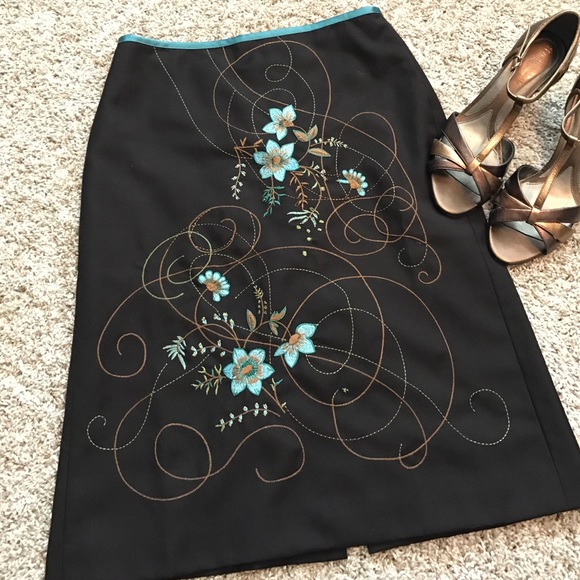 Ann Taylor Loft Embroidered Skirt