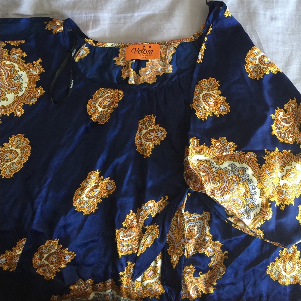 ❗️SALE❗️Voom by Joy Han silk blouse - Picture 6 of 6