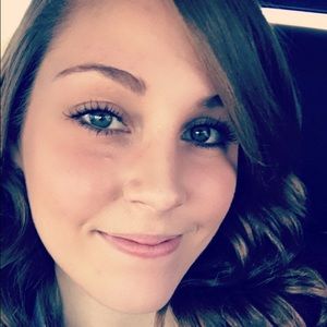 Meet your Posher, Katelyn