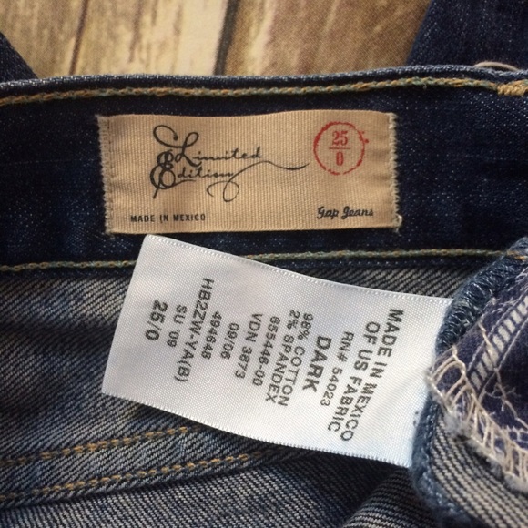 GAP Distressed Dark Wash Skinny Jeans - Picture 4 of 4