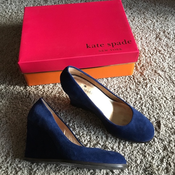 NIB Kate Spade Allie 7.5 navy blue suede wedges - Picture 2 of 4