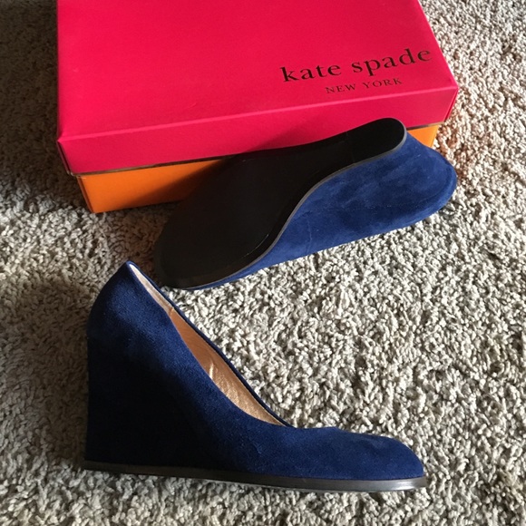 NIB Kate Spade Allie 7.5 navy blue suede wedges - Picture 3 of 4