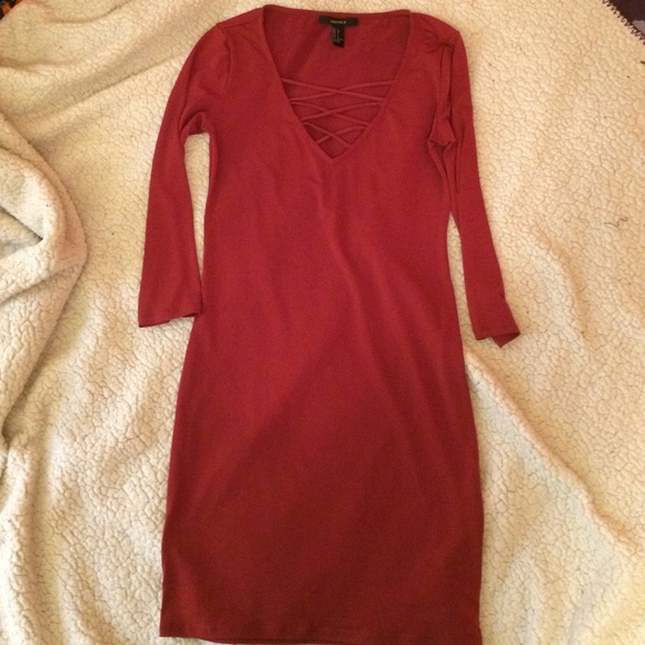Cross front dress - Picture 2 of 3