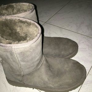 Ugg authentic