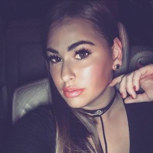 Meet your Posher, Alexandra