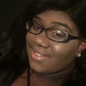 Meet your Posher, Breanna