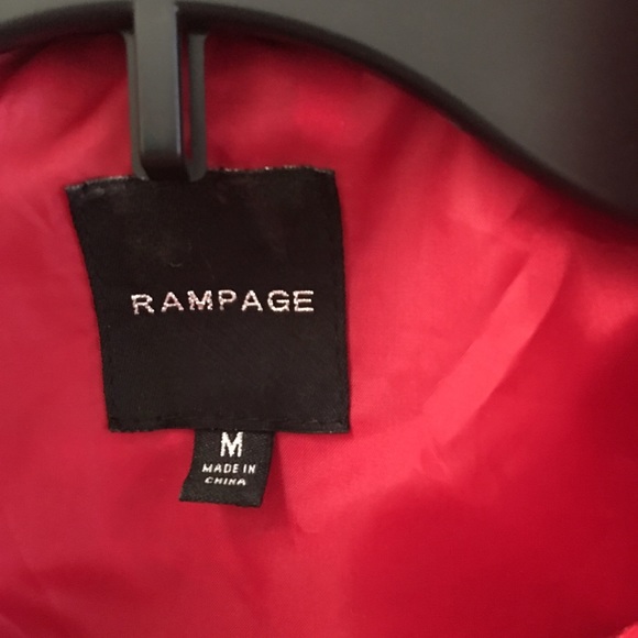 🌹Adorable red jacket - Picture 2 of 4