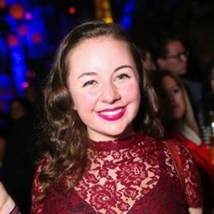 Meet your Posher, Elizabeth