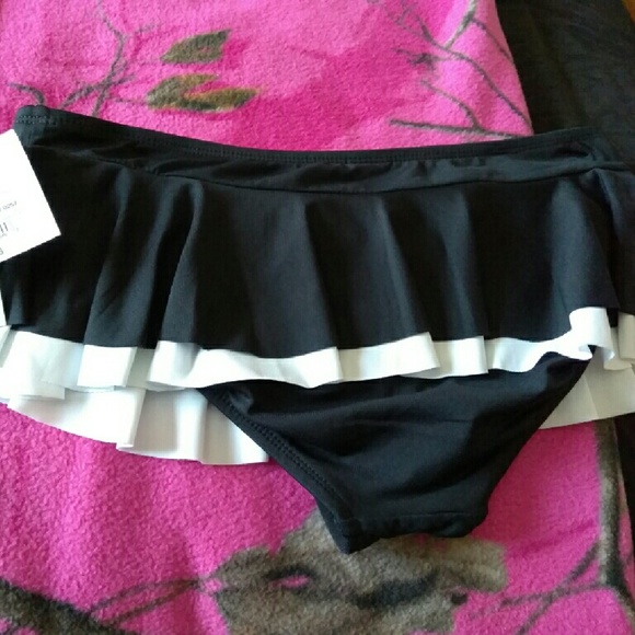 NWT Liz  Lasercut Skirted Swim Bottom - Picture 4 of 6