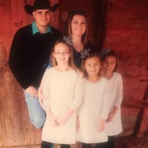 Meet your Posher, Laci