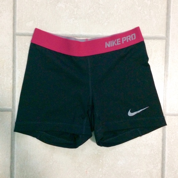 Nike Pros - Pink