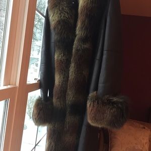 Natural lather shearling coat with fox fur