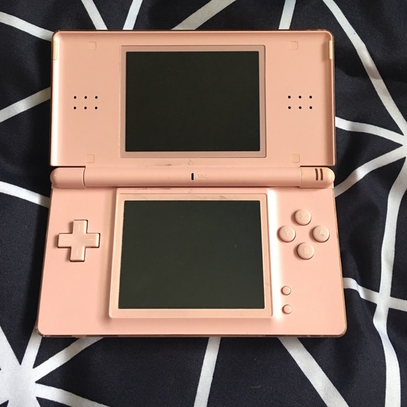 Nintendo DS - Picture 2 of 4