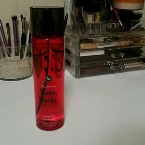 Victorias Secret 'Love Rocks' Perfume