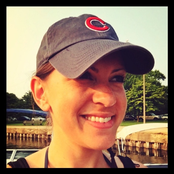 Meet your Posher, Vicki 🙂 - Picture 2 of 4