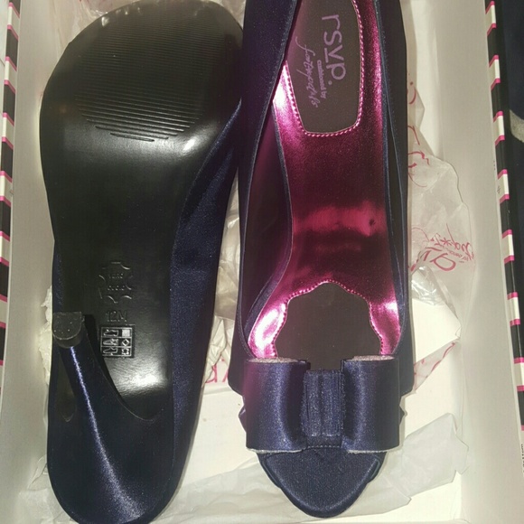 RSVP Rain Size 12 Navy Satin High Heel Bow