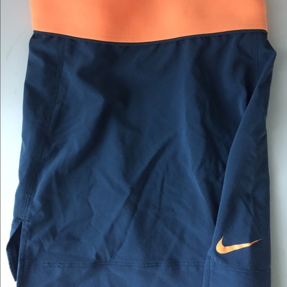Nike running/tennis skrit