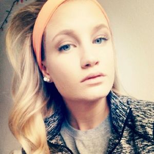 Meet your Posher, Megan