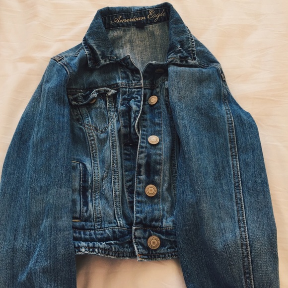 AMERICAN EAGLE JEAN JACKET ✨ - Picture 2 of 4