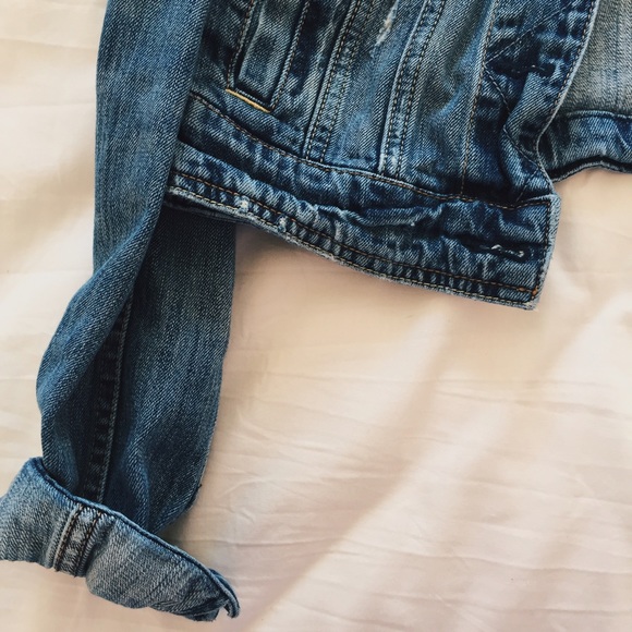 AMERICAN EAGLE JEAN JACKET ✨ - Picture 4 of 4