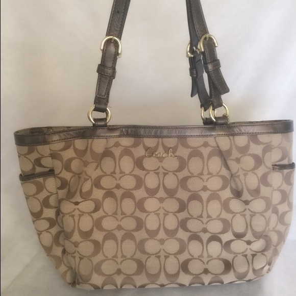 Authentic COACH Shoulder Bag