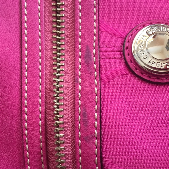 Pink Coach bag - Picture 2 of 3