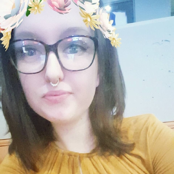 Meet your Posher, Emma