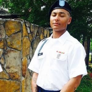 Meet your Posher, Perry