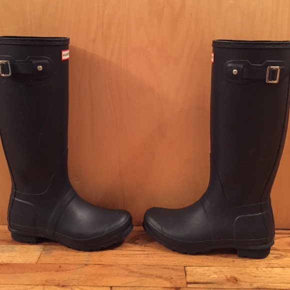 Hunter Boots - Picture 2 of 5