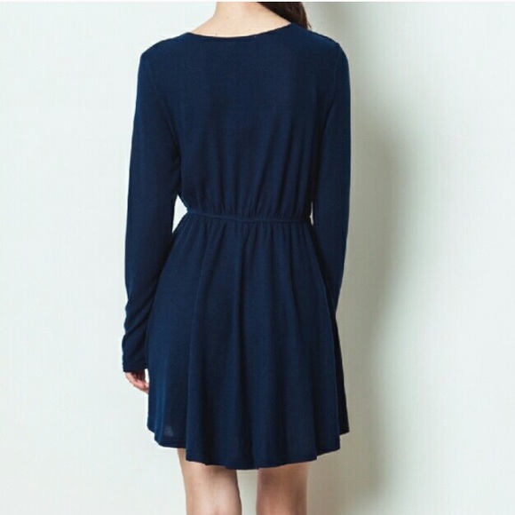 Most flattering little Black Dress - Picture 2 of 4