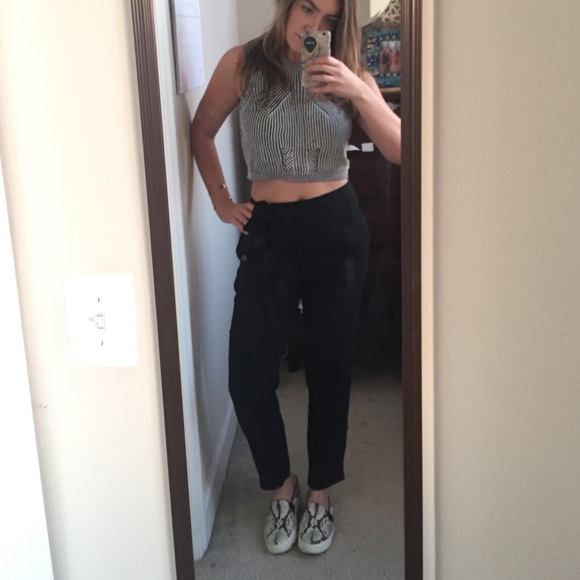 Knit Cropped Shell - Picture 2 of 4