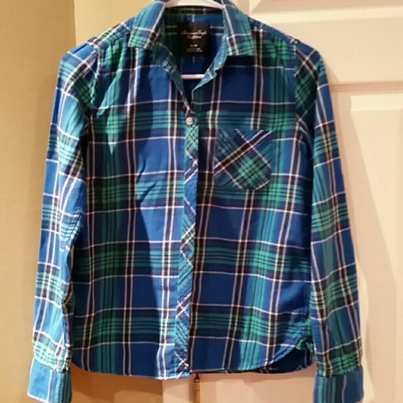 Long sleeve flannel shirt by American Eagle Outfit