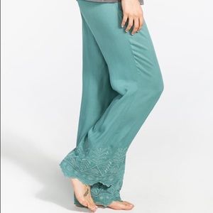 NWT!! O'Neill Sai Beach Pants Teal Size M
