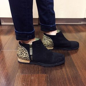 Sorel Major Low Premium Print Boots